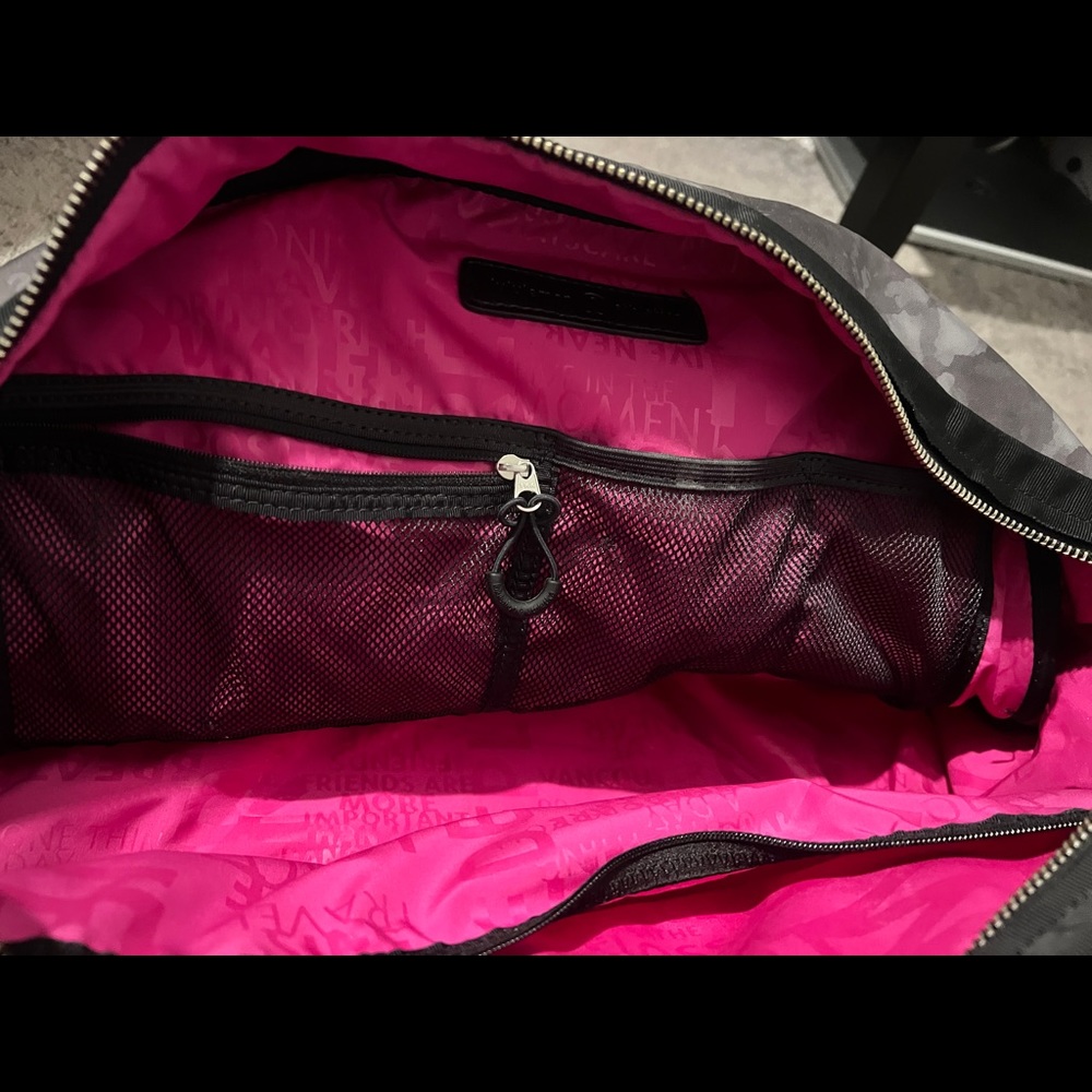 Lululemon Duffle - Picture 6 of 9